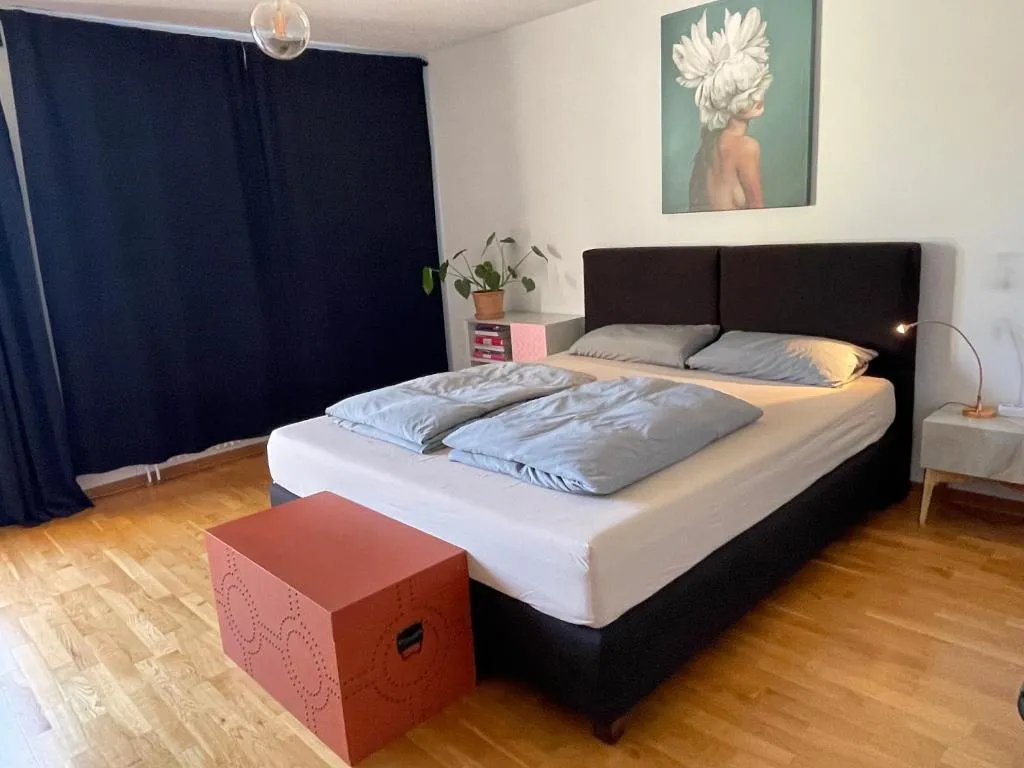 Checkpoint Charlie Apartment