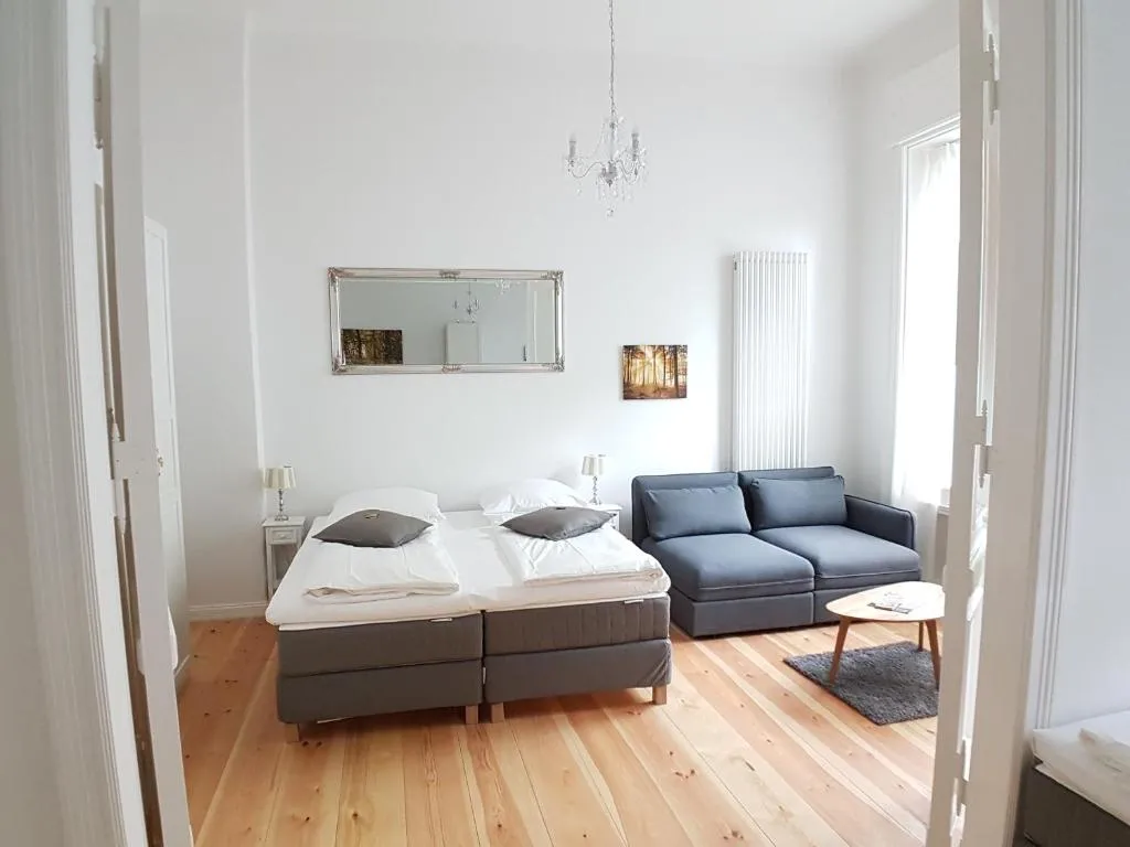 LANG Re l Rockchair Apartments l Family Flair & Comfort Businness – Boxspringbeds 2 Bedrooms Boxspringbeds welcomes you!