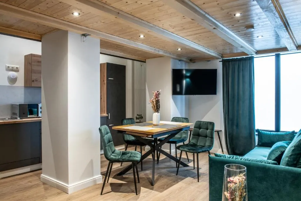 Oran Apartment 8