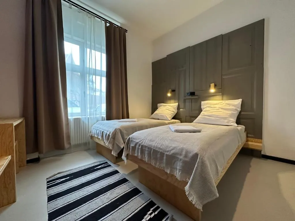Schillinger-Berlin – dance, sleep, repeat!