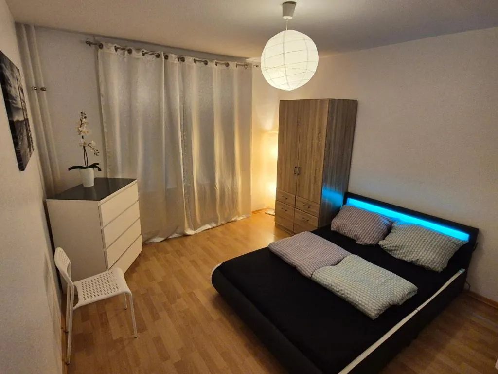 Schöne 3 Schlafzimmer Wohnung mit 4 Dopplbetten