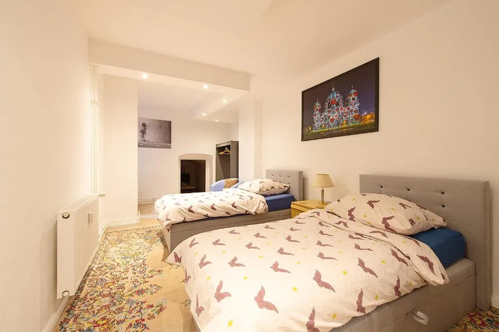 TOP SPOT – KREUZBURG CENTRAL THE PLACE TO BE !