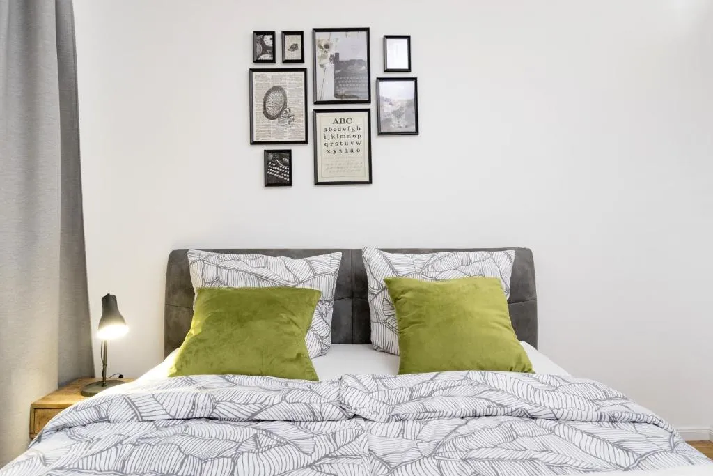 The Koburger HH, lovely 1 BR with high bed up to 4 ppl