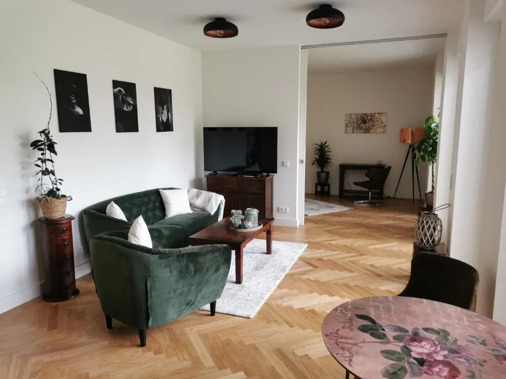 exklusives Studioapartment – in traumhafter Lage direkt am Halensee