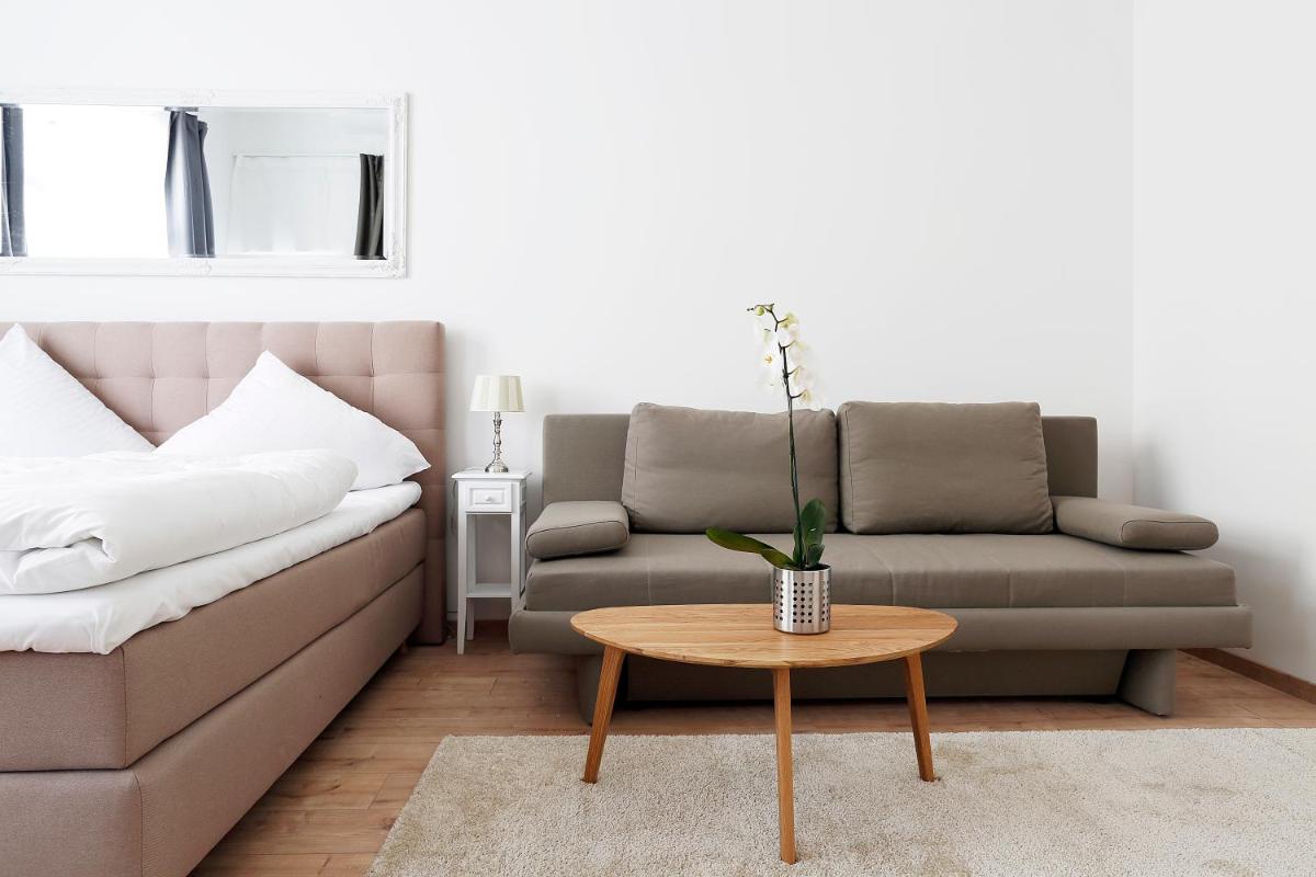 BLISSE by ROCKCHAIR Apartments l SUPERHOST Status l 5 Schlafzimmer 3 Bäder 3 Balkone l Family & Business Flair welcomes you!