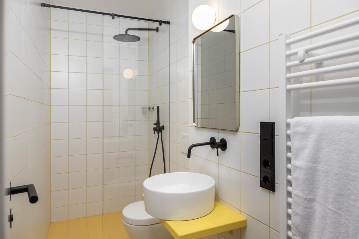 COOLEST Apartment in Berlin, easy Check-in, cozy, near city center – 4 room maisonette #1