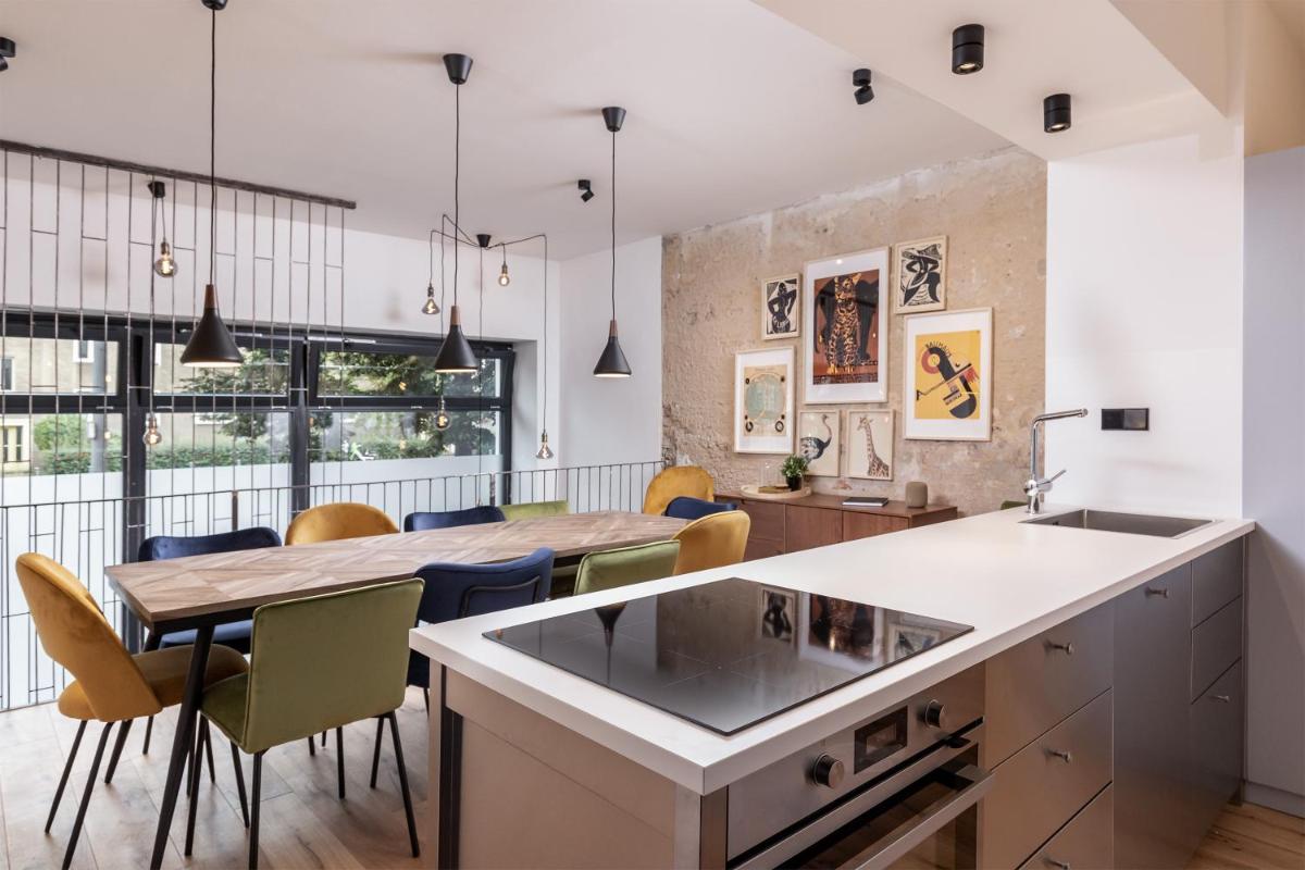 COOLEST Apartment in Berlin, easy Check-in, cozy, near city center – 4 room maisonette #1