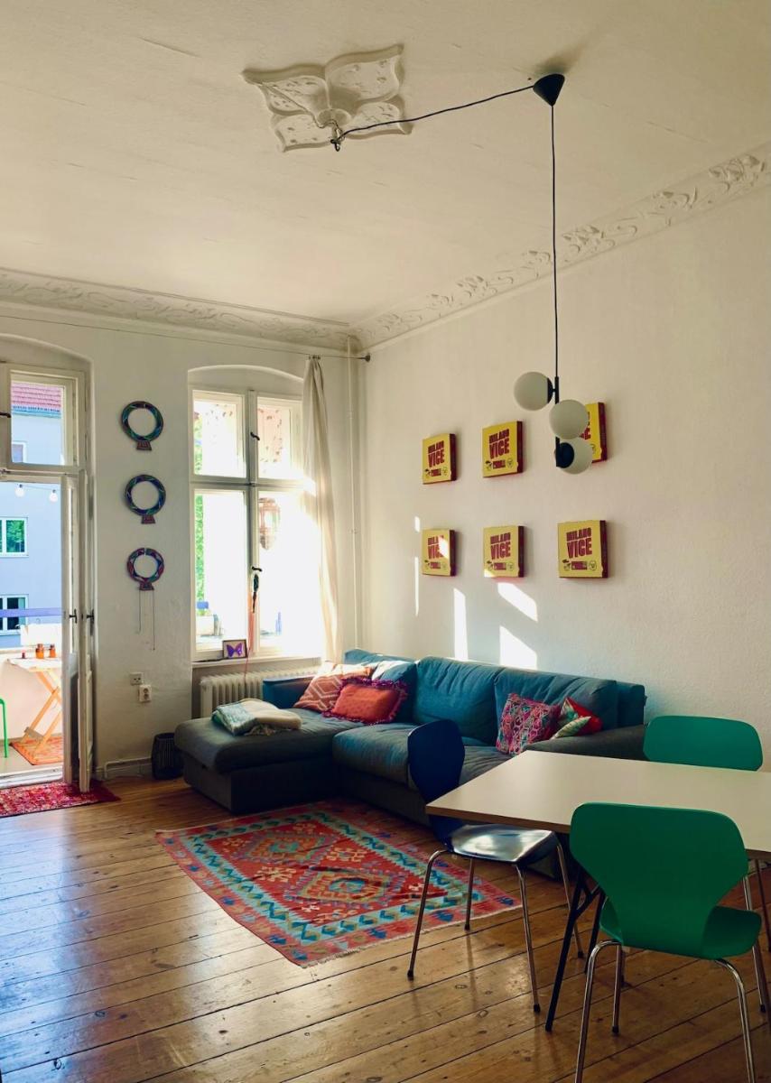 Colorful design 2room w balcony next Maybachufer