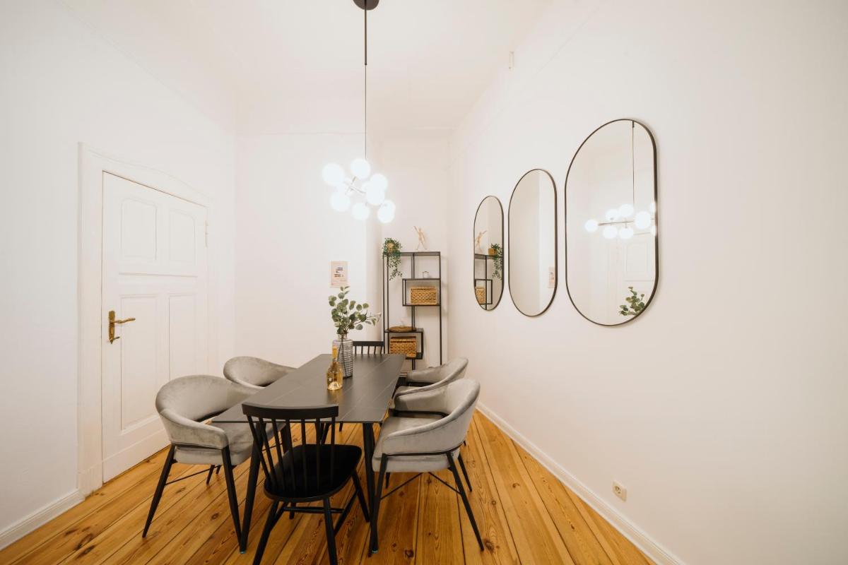 Homely Berlin – Luxurious, Spacious, Near Victory Column, River