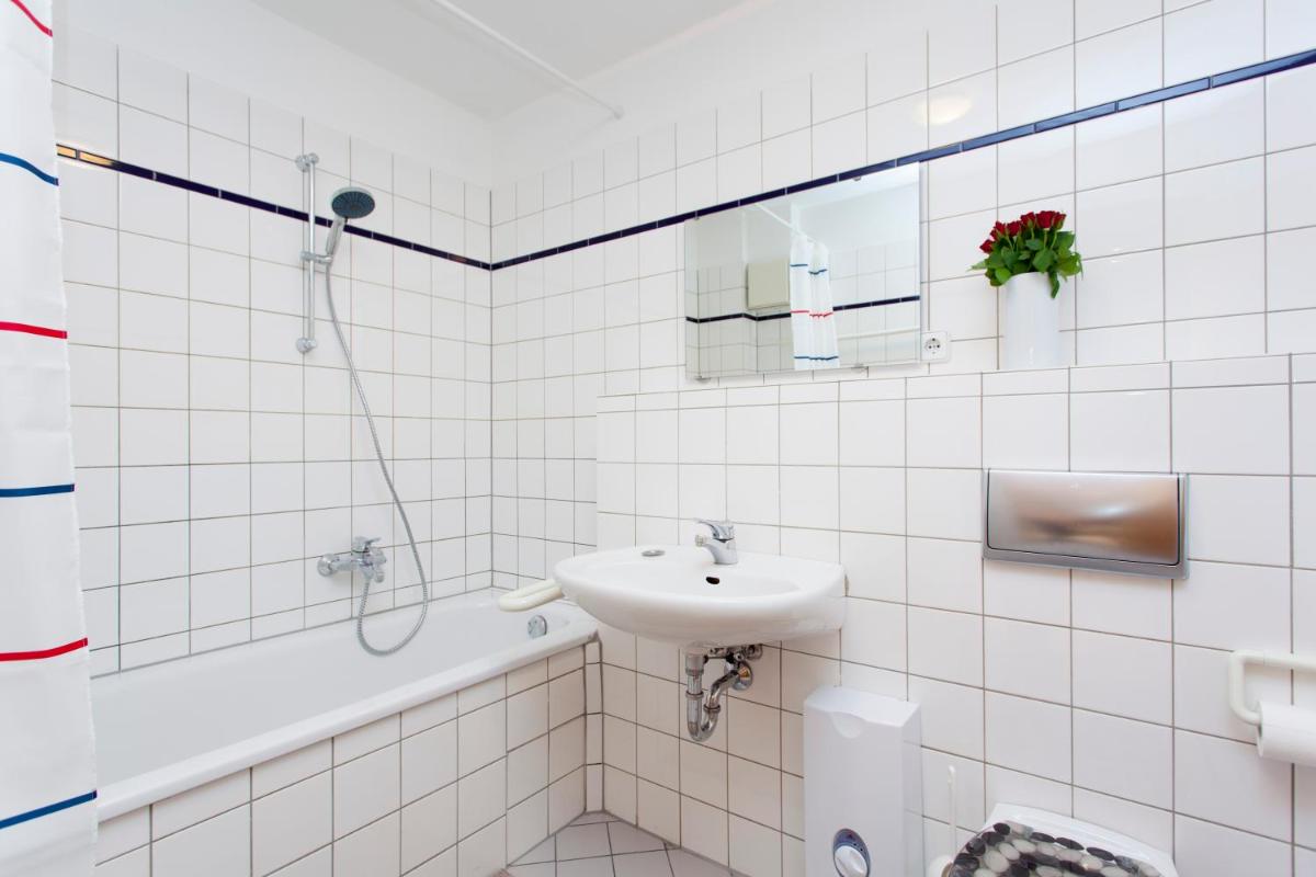 The Danziger, 2 unique roof top units in PrenzlauerBerg, group & family friendly, from 2 up to 7 Guests
