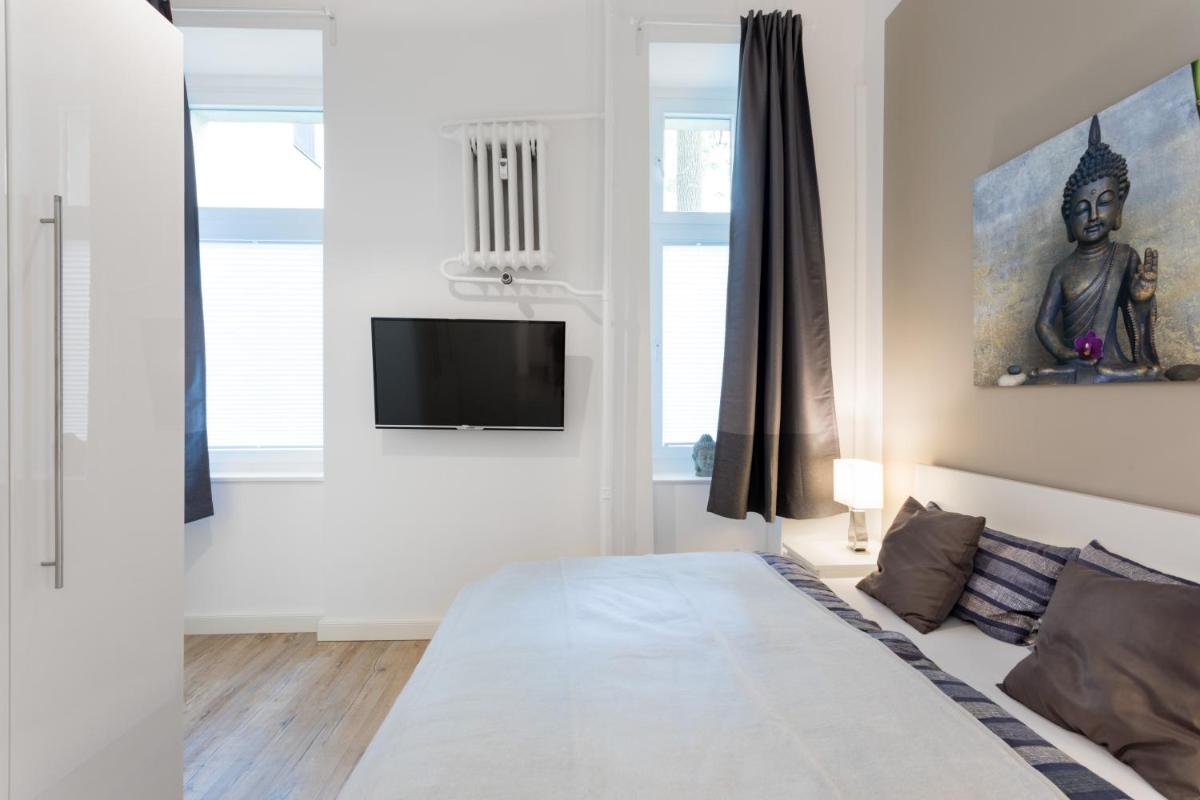 The Düsseldorfer, 1 BR, 1 living room, group & family friendly, ideal for 2 – 4 Guests